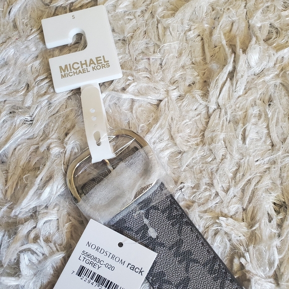 NWT Grey Michael Kors logo belt 1.75" size small - Picture 2 of 4